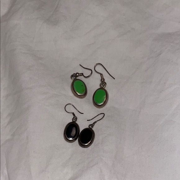 Elegant Green and Black Oval .925 Silver Earrings - Picture 1 of 1